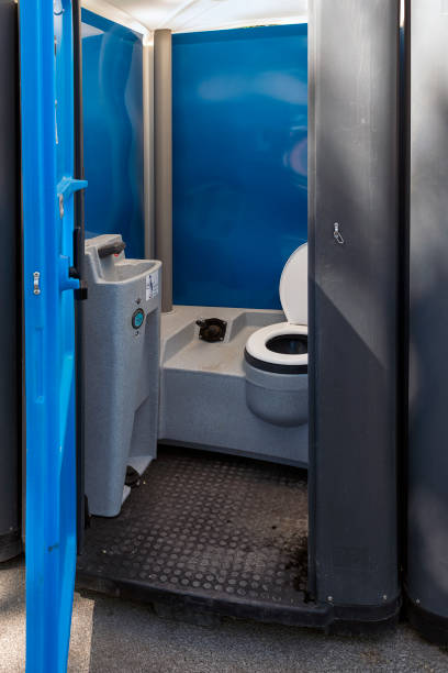 Best Luxury portable toilet rental  in Munhall, PA